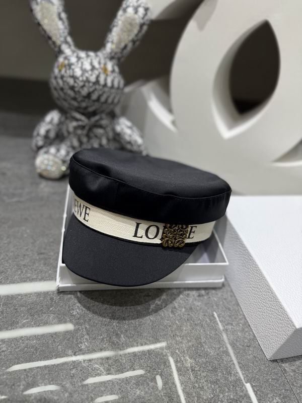 Loewe cap dx (246)