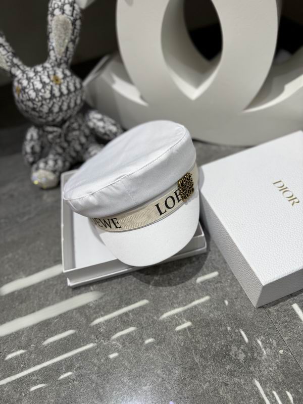 Loewe cap dx (247)