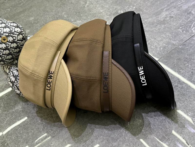 Loewe cap dx (274)