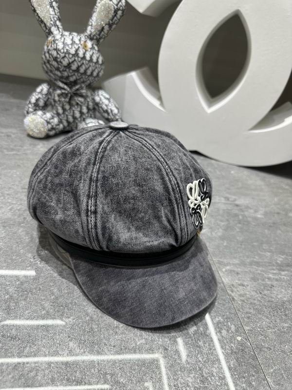 Loewe cap dx (413)