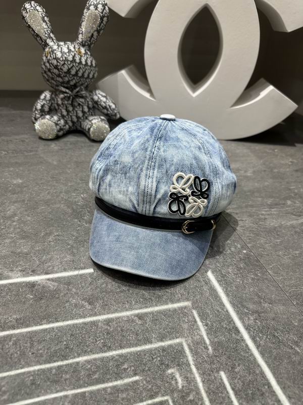 Loewe cap dx (417)