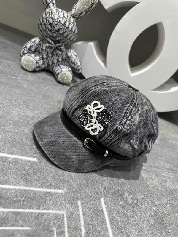 Loewe cap dx (418)