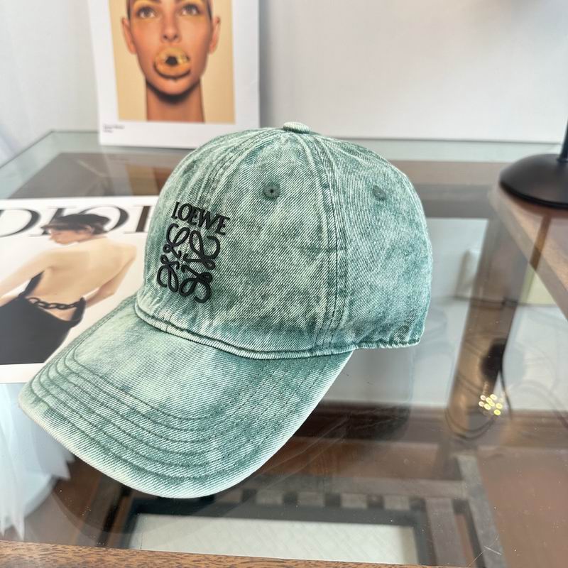 Loewe cap dx (537)