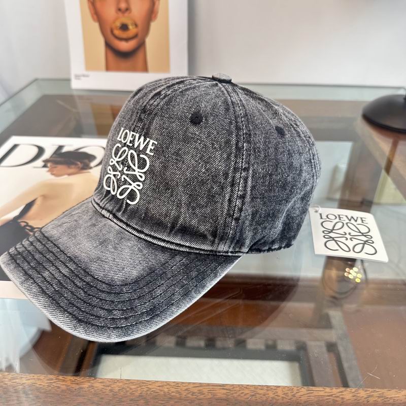 Loewe cap dx (556)