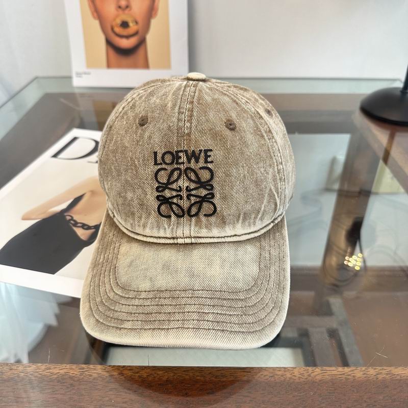 Loewe cap dx (586)