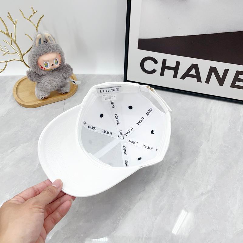 Loewe cap dx (66)