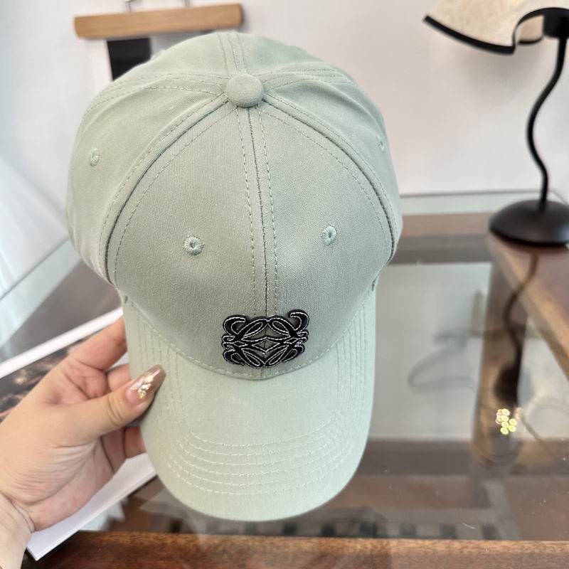 Loewe cap dx (668)