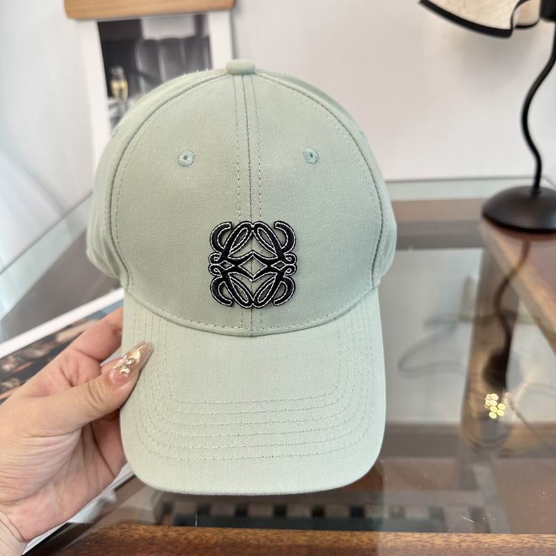 Loewe cap dx (669)