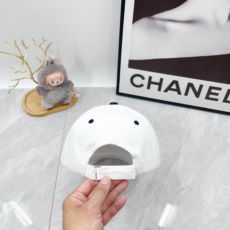 Loewe cap dx (67)