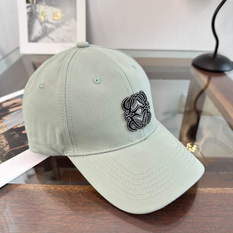 Loewe cap dx (671)