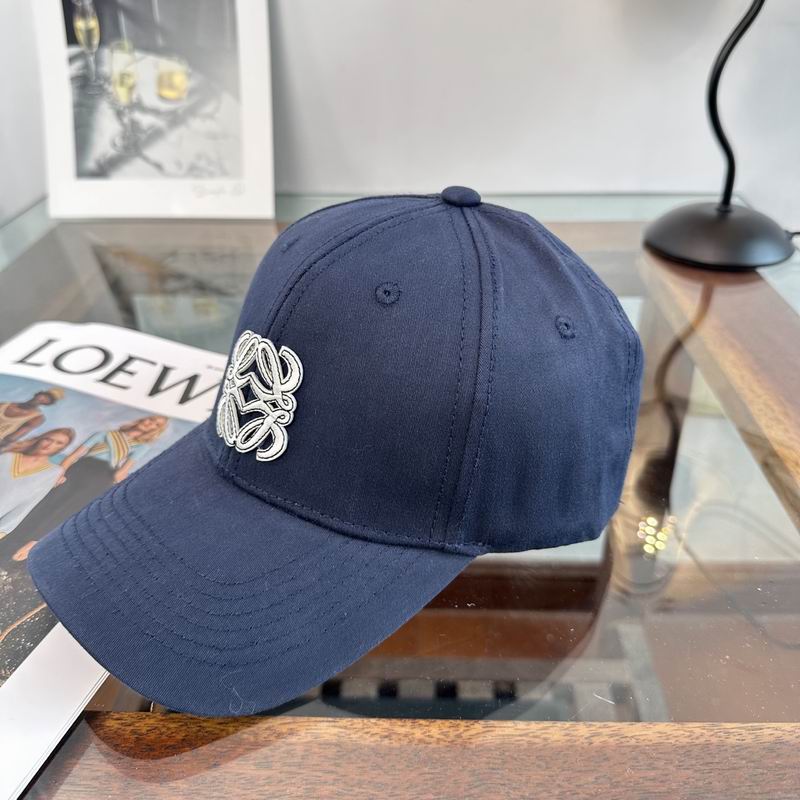 Loewe cap dx (689)