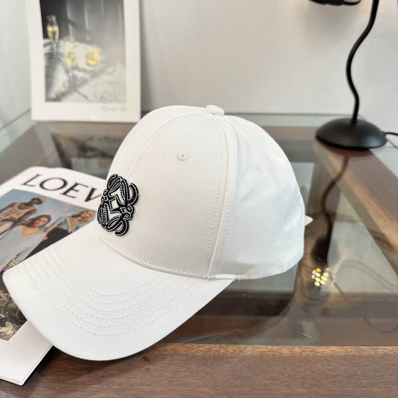 Loewe cap dx (699)