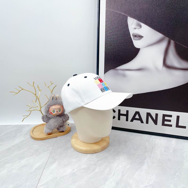 Loewe cap dx (71)