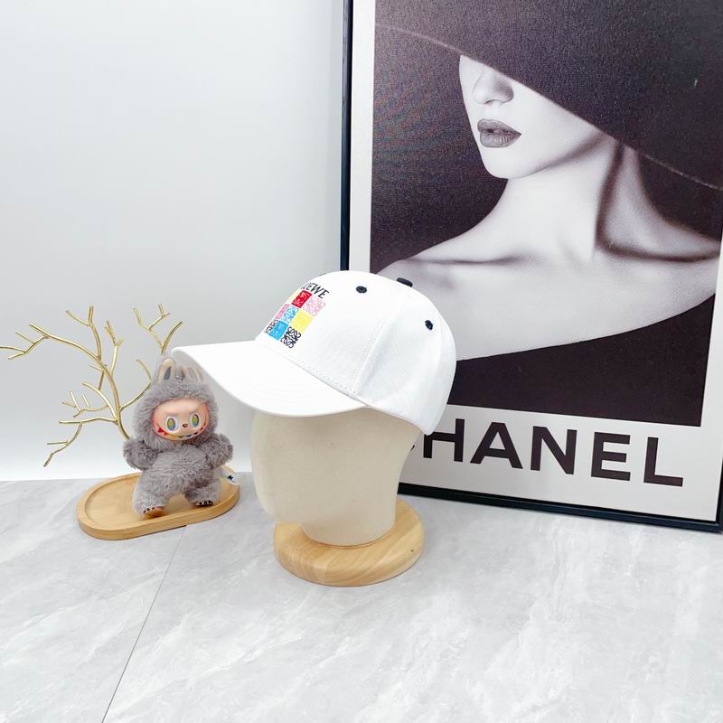 Loewe cap dx (72)
