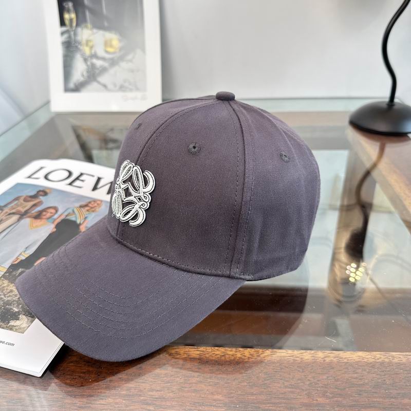 Loewe cap dx (727)