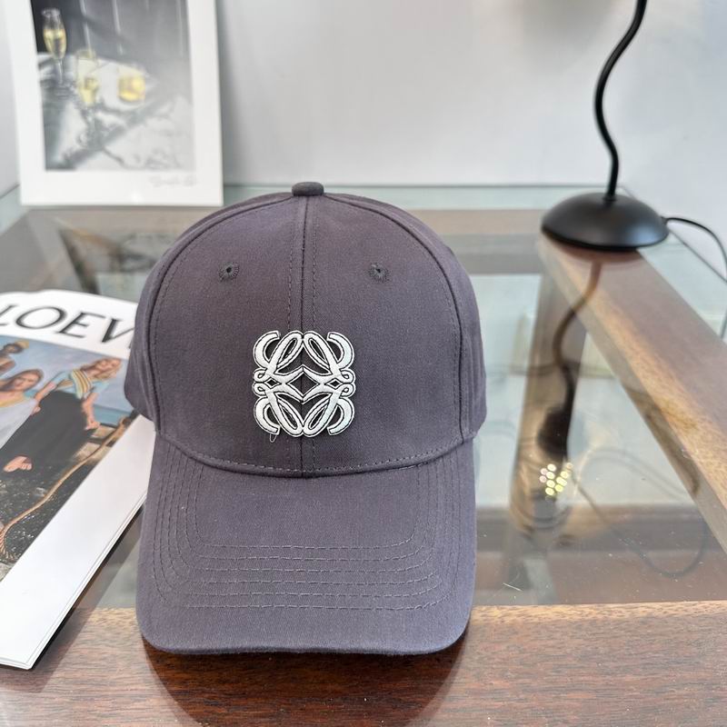 Loewe cap dx (729)