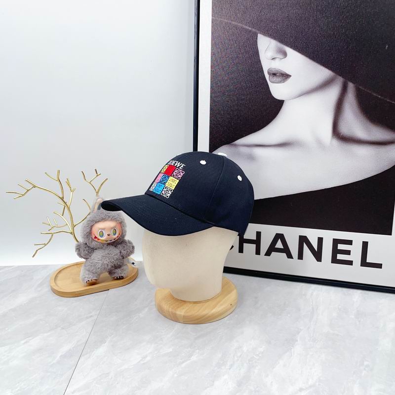 Loewe cap dx (81)