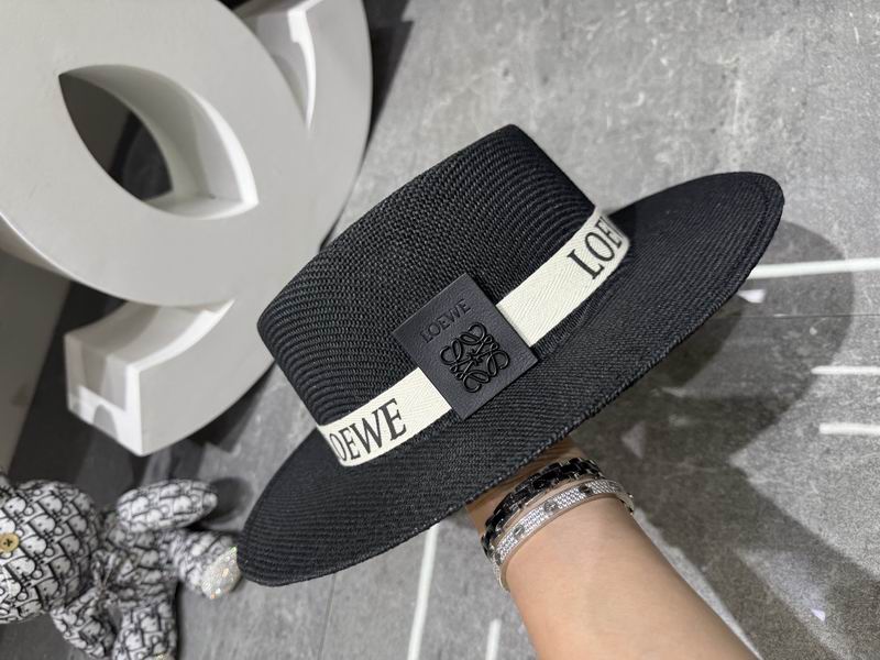 Loewe top hat dx (640)