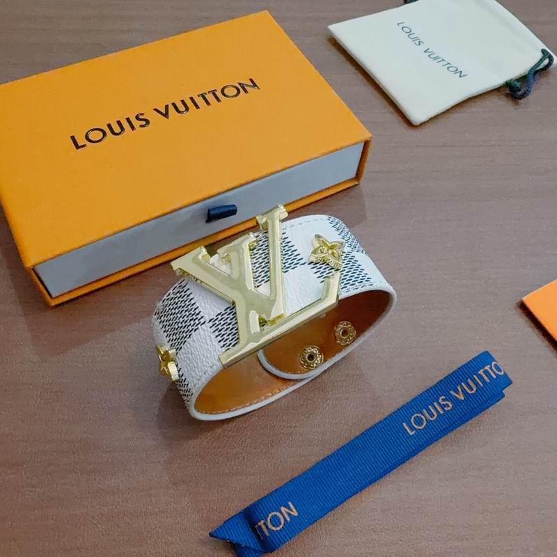 Lv Bracelet 02yxs01 (3)
