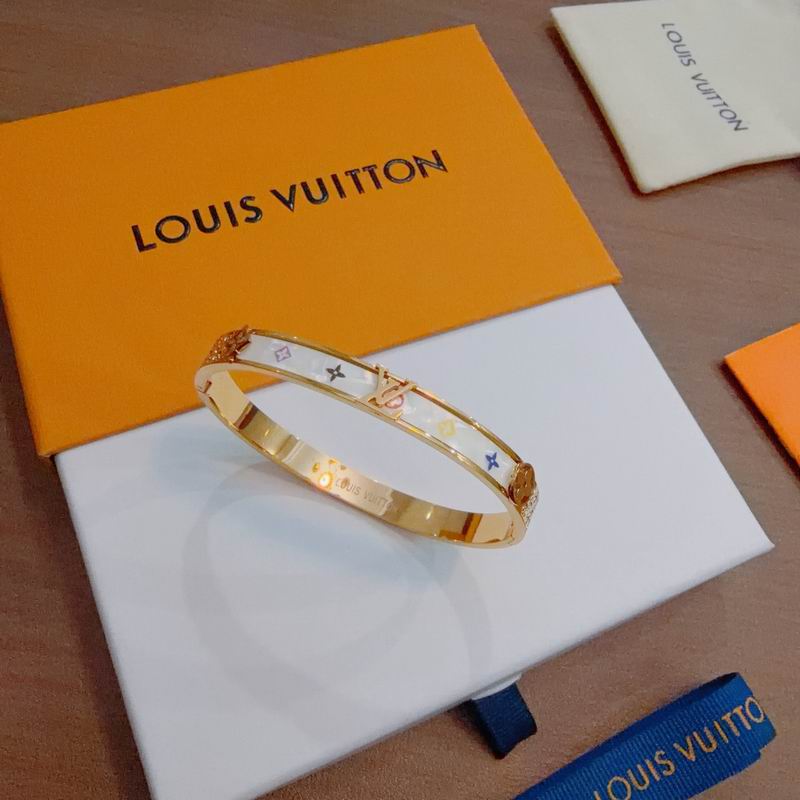 Lv Bracelet 02yxs03 (3)