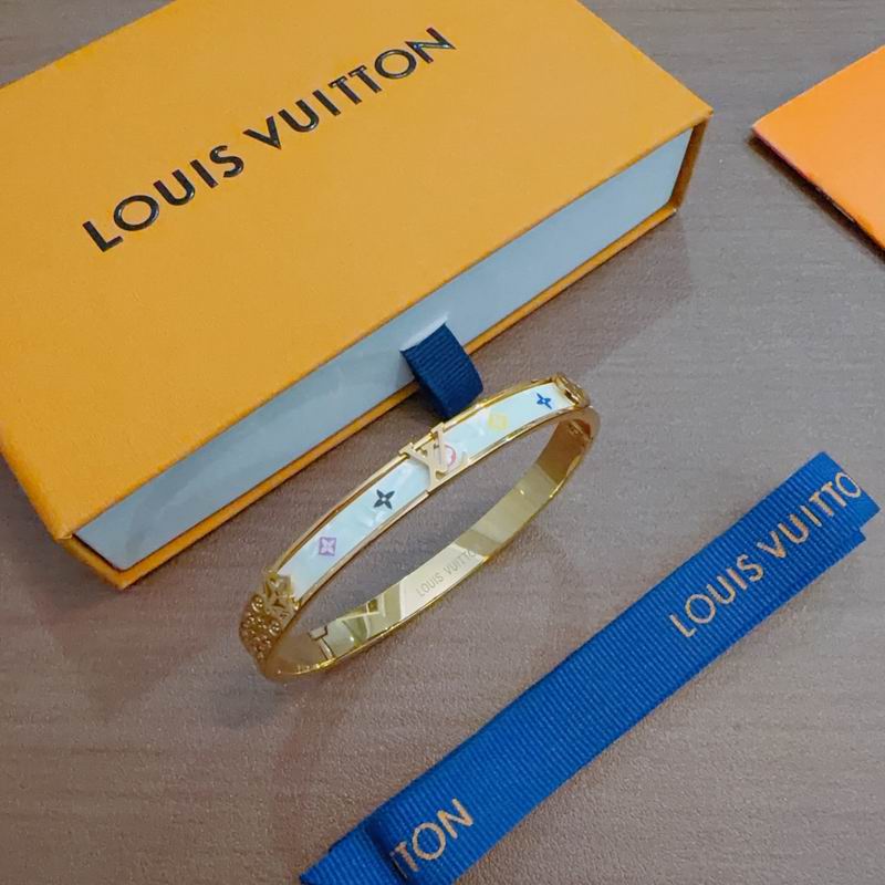 Lv Bracelet 02yxs03 (4)