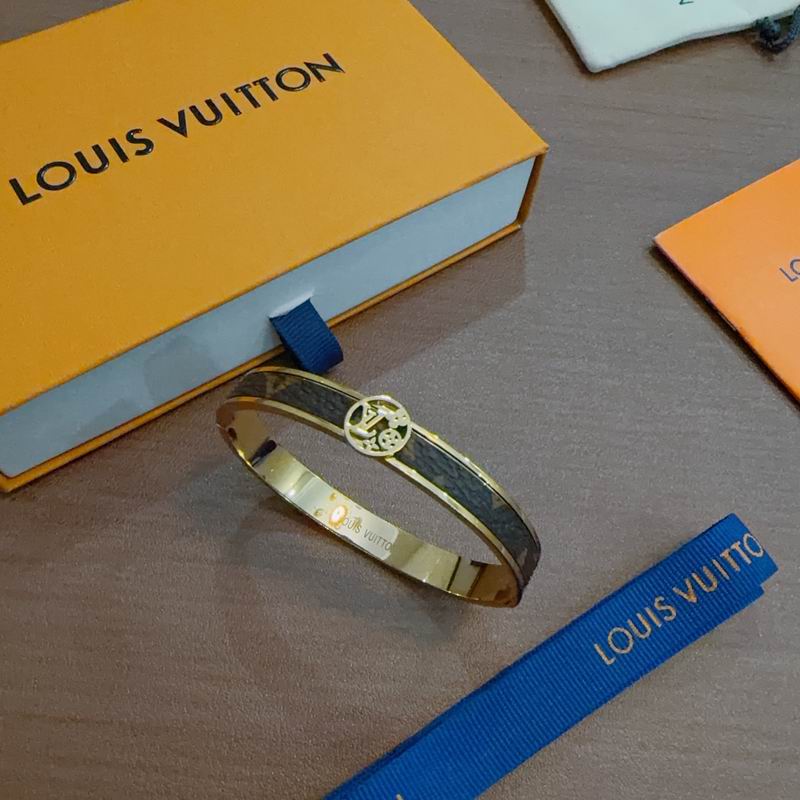 Lv Bracelet 02yxs05 (3)