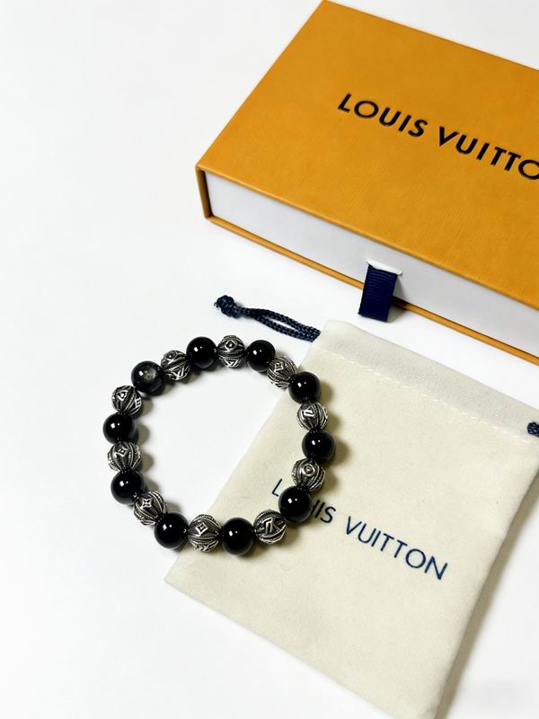 Lv Bracelet 02yxs07 (1)