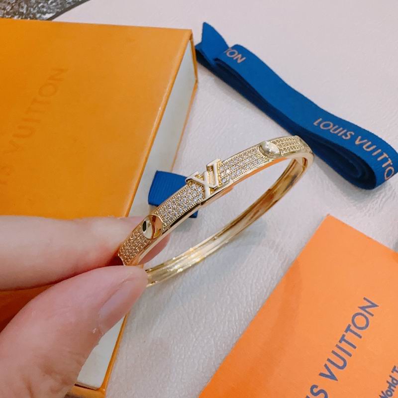 Lv Bracelet 02yxs11 (10)