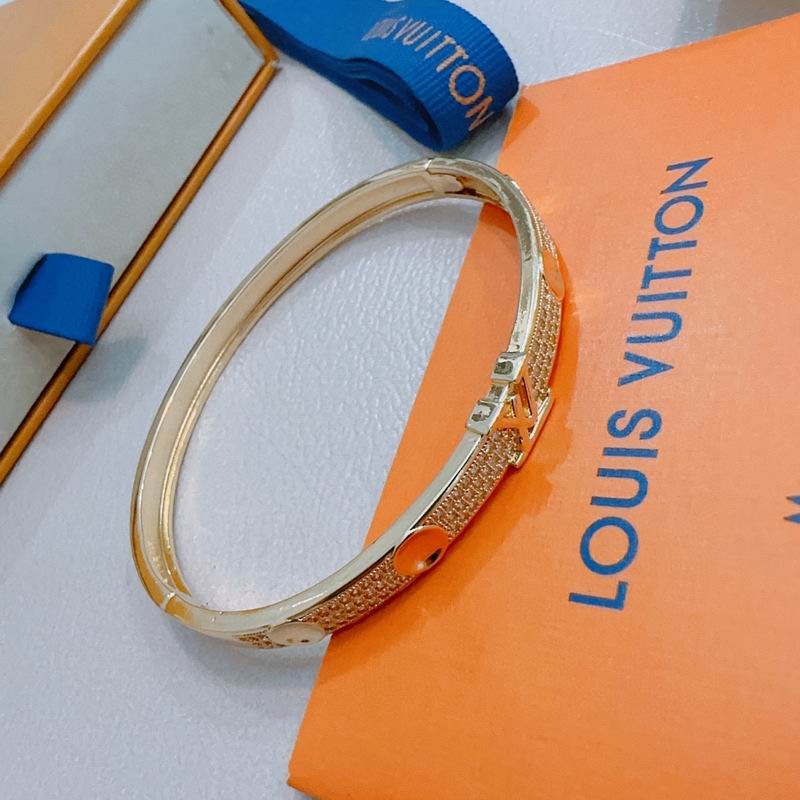 Lv Bracelet 02yxs11 (17)