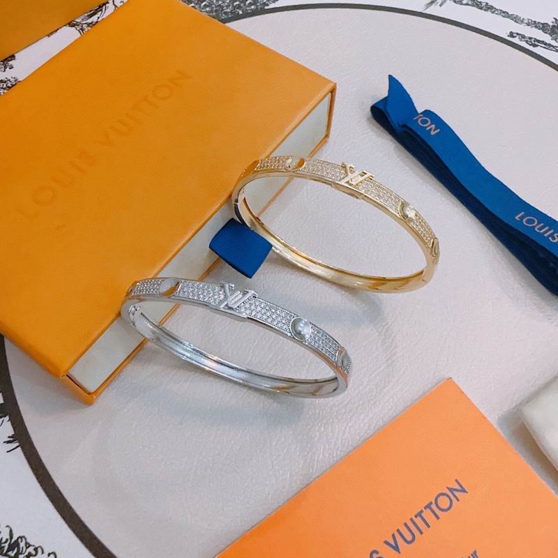 Lv Bracelet 02yxs11 (7)