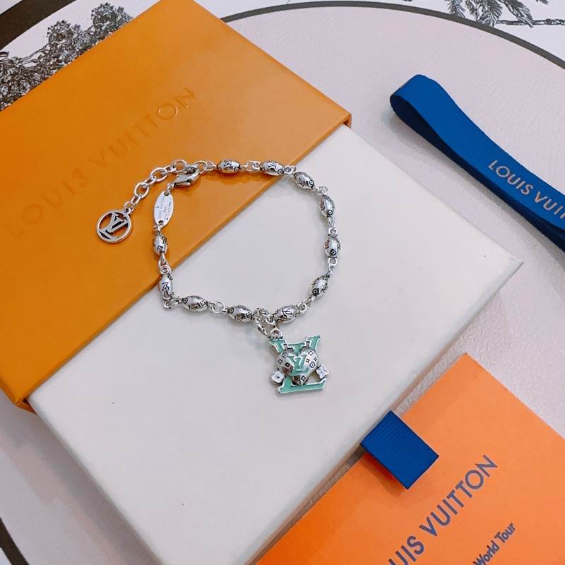 Lv Bracelet 02yxs12 (1)