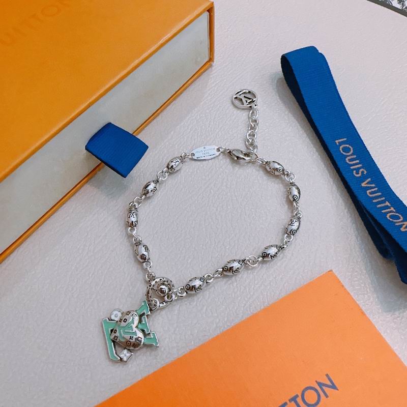 Lv Bracelet 02yxs12 (3)