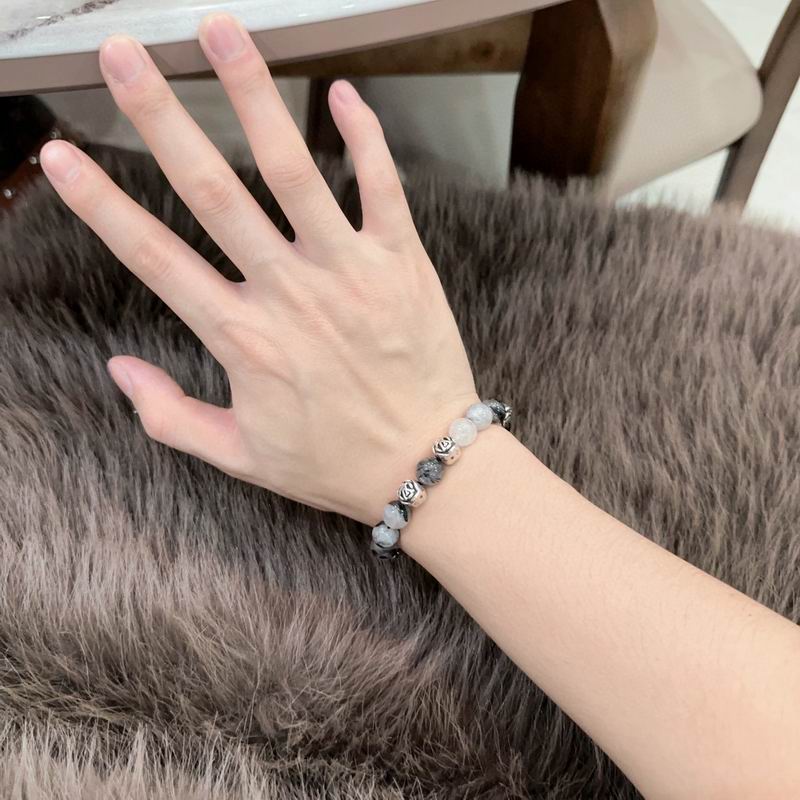 Lv Bracelet 02yxs15 (3)