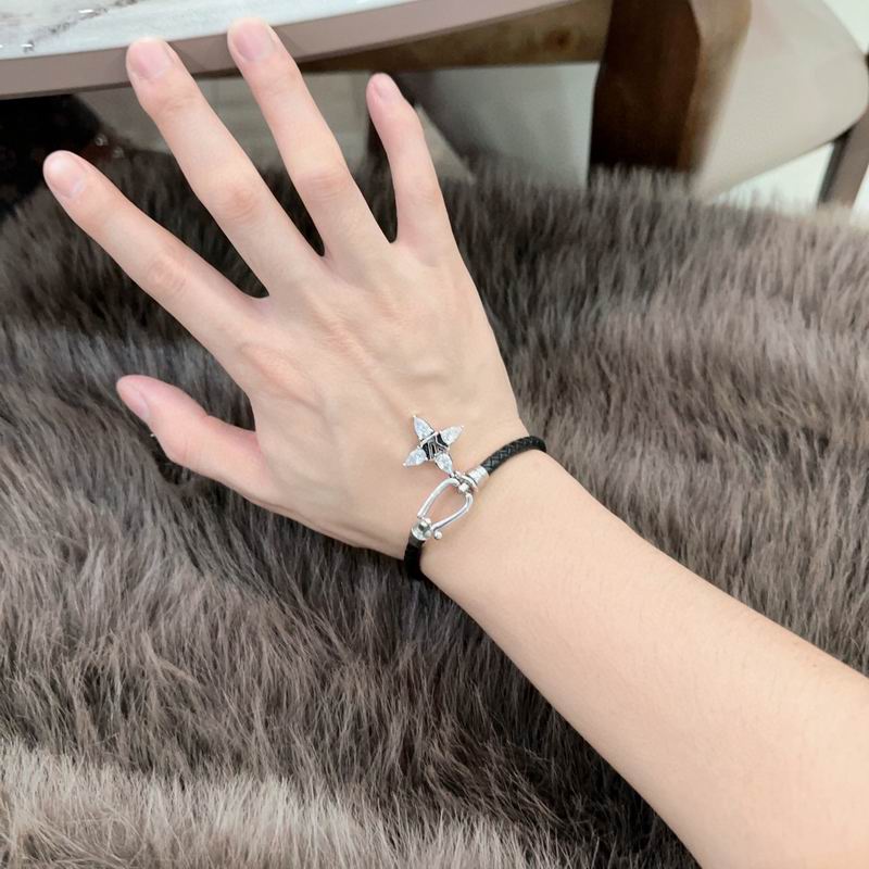 Lv Bracelet 02yxs15 (4)