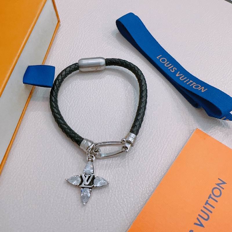 Lv Bracelet 02yxs15 (8)