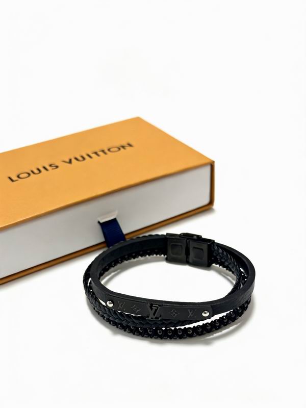 Lv Bracelet 02yxs16 (2)