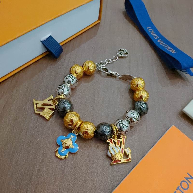 Lv Bracelet 02yxs18 (1)