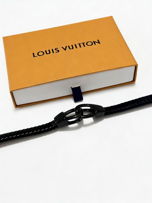 Lv Bracelet 02yxs18 (2)