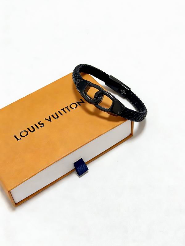 Lv Bracelet 02yxs18 (4)