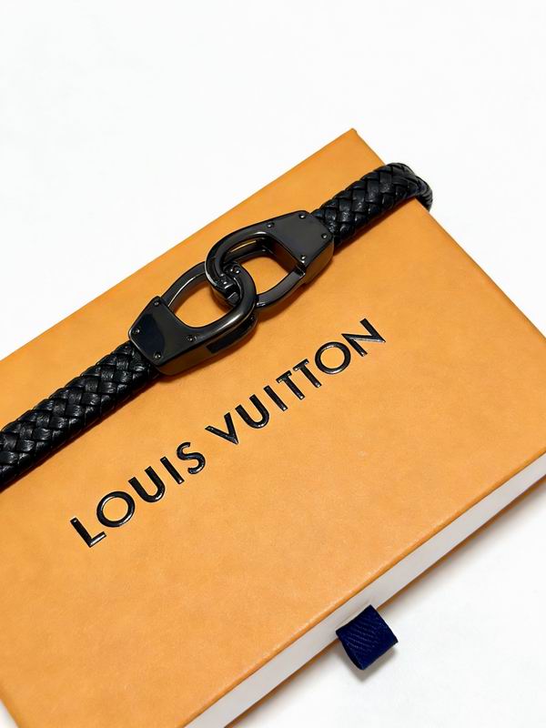 Lv Bracelet 02yxs18 (6)