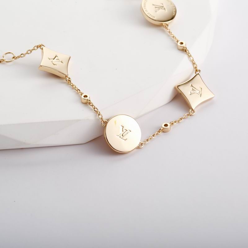 Lv Bracelet 02yxs19 (4)