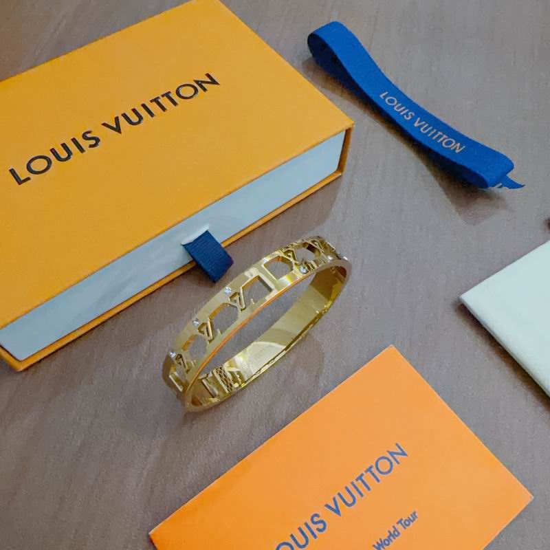Lv Bracelet 02yxs20 (4)