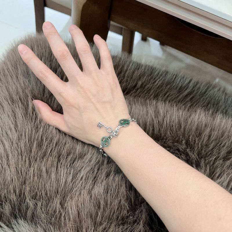 Lv Bracelet 02yxs25 (4)