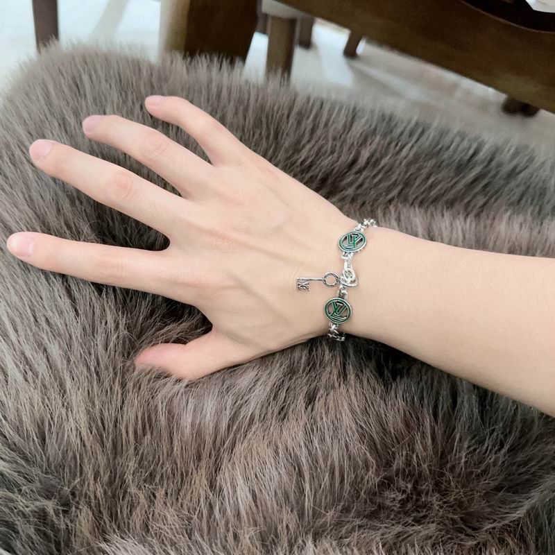 Lv Bracelet 02yxs25 (7)