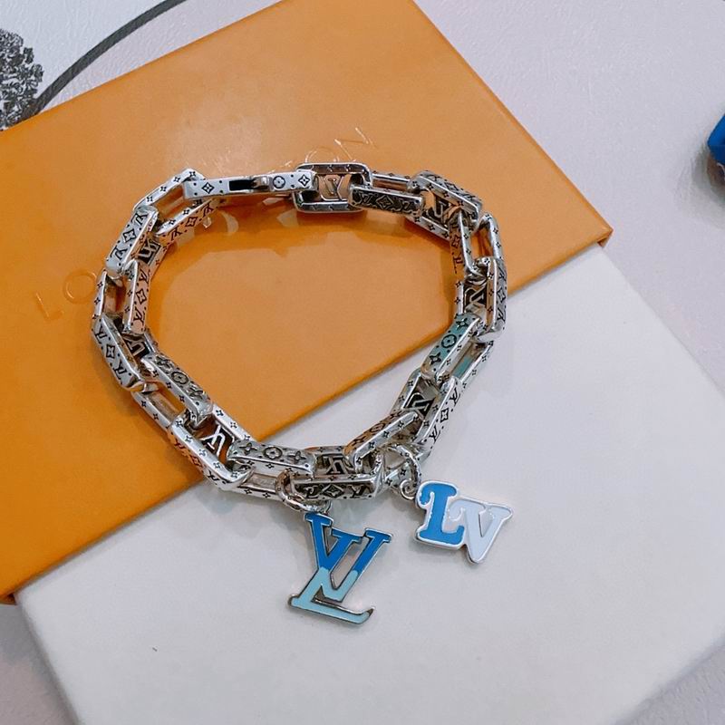 Lv Bracelet 02yxs26 (2)