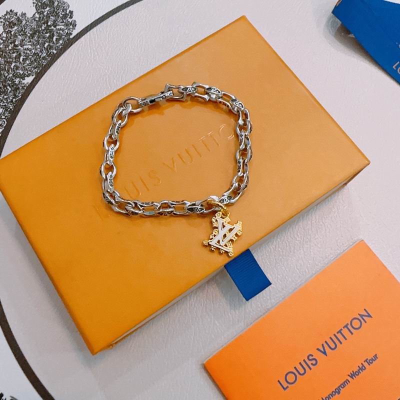 Lv Bracelet 02yxs27 (5)