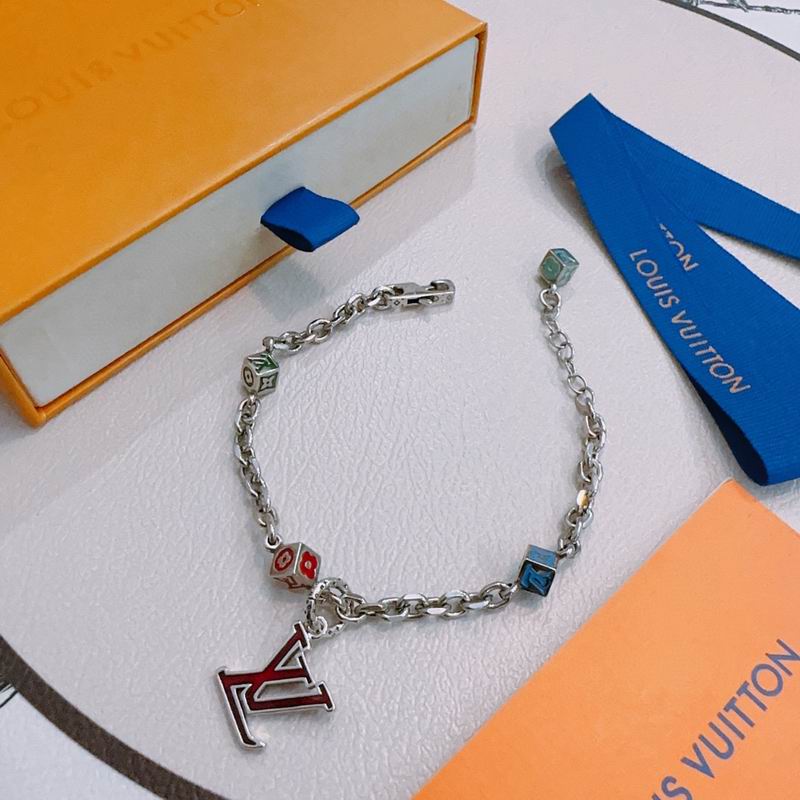 Lv Bracelet 02yxs28 (6)