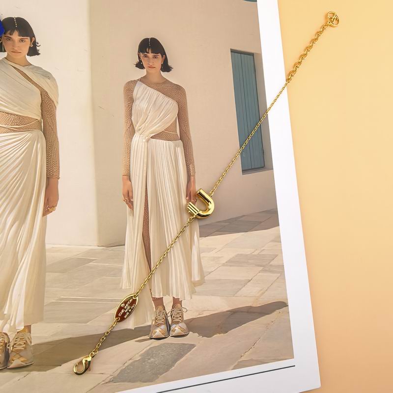 Lv Bracelet 02yxs30 (3)