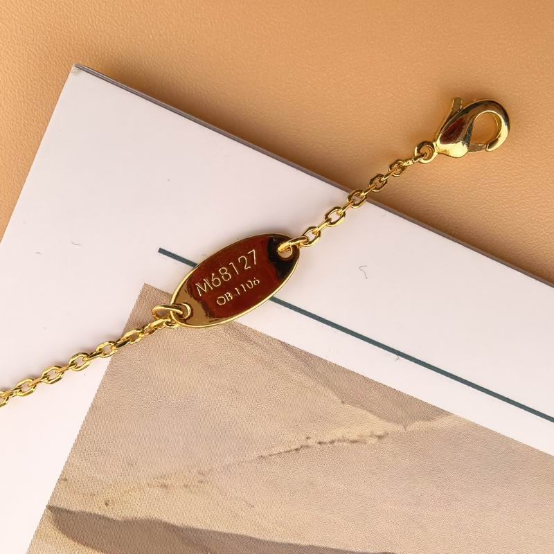 Lv Bracelet 02yxs30 (4)