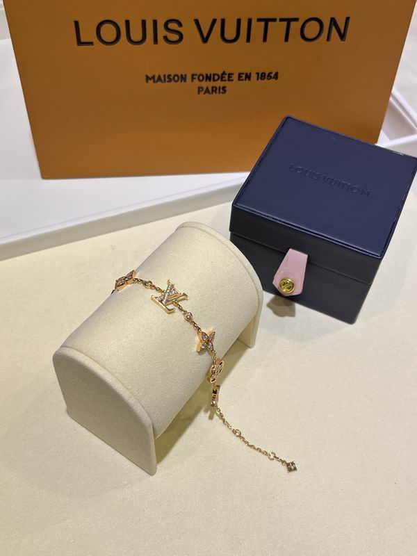 Lv Bracelet 02yxs31 (4)